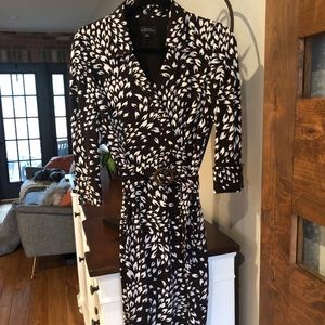 Size 2 Tahari Dress
